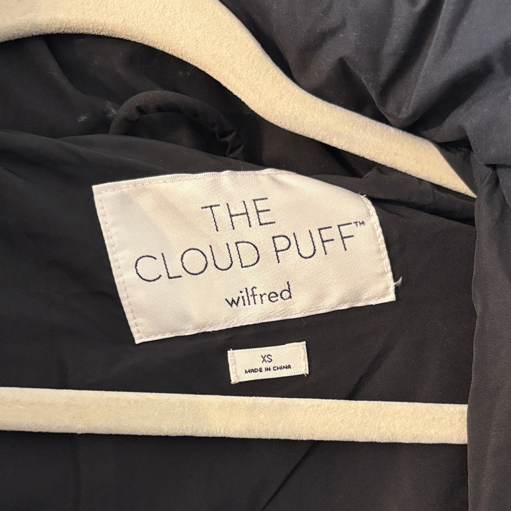 Aritzia Wilfred Black Long Puffer Jacket
No low balling please - Picture 3 of 6